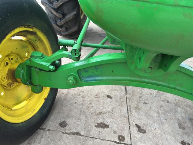 Image of John Deere 60 equipment image 3