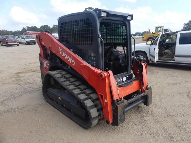 Image of Kubota SVL65-2 equipment image 1