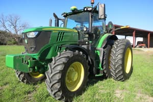 John Deere 6215R Image