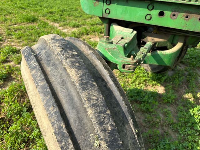 Image of John Deere 4620 equipment image 3