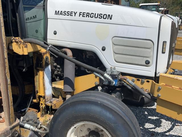 Image of Massey Ferguson 5455 equipment image 4