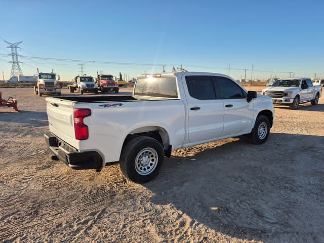 Image of Chevrolet 1500 equipment image 4