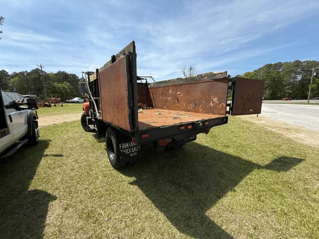 Image of GMC Topkick equipment image 2