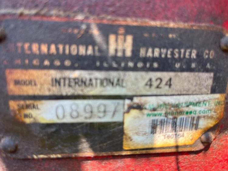 Main image International Harvester 424 16