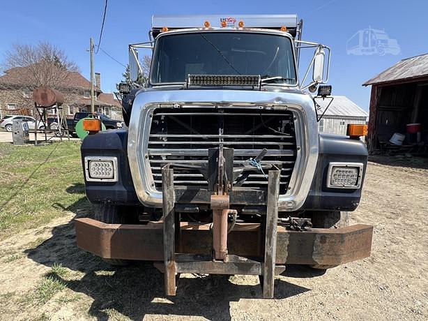 Image of Ford LN8000 equipment image 3