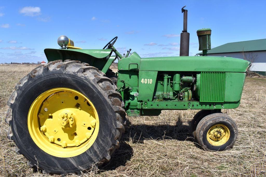 Main image John Deere 4010
