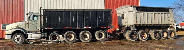 Image of International 9400 equipment image 1