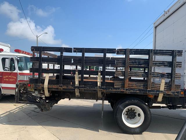 Image of Freightliner M2 equipment image 4