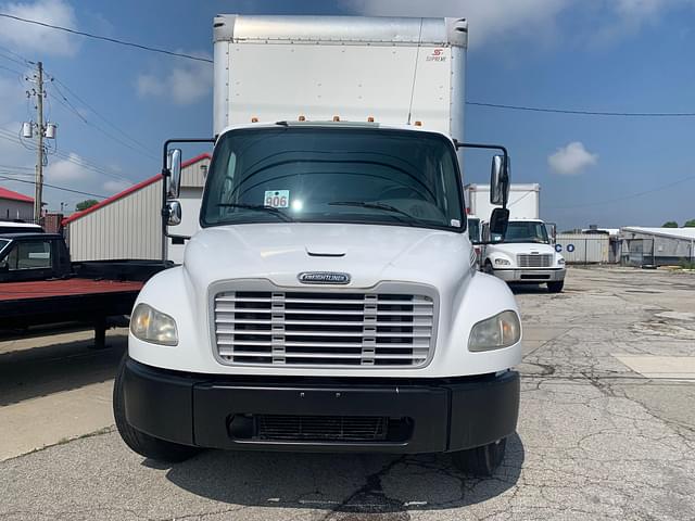 Image of Freightliner M2 equipment image 1