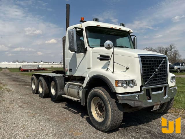 Image of Volvo VHD equipment image 2