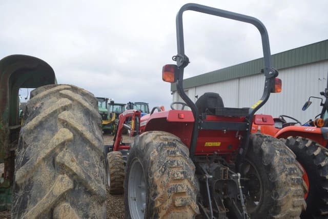 Image of Massey Ferguson 2860E equipment image 1