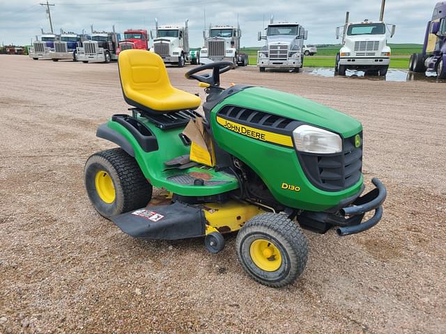 Image of John Deere D130 equipment image 1