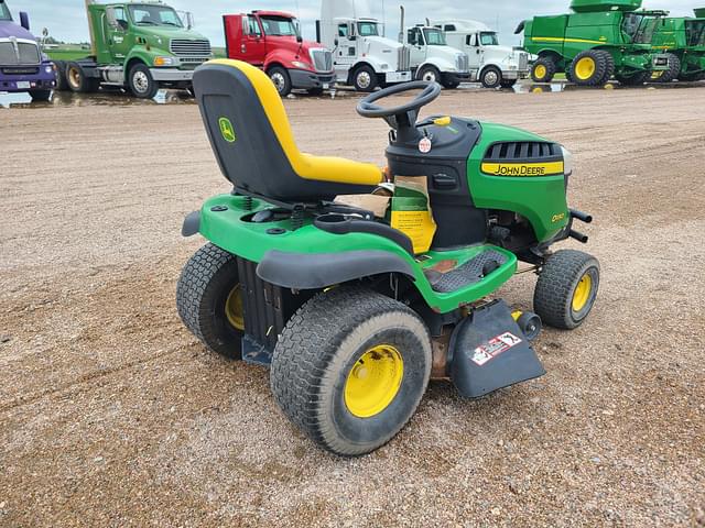 Image of John Deere D130 equipment image 2