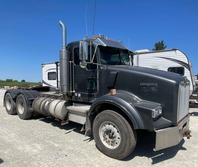 Image of Kenworth T800 equipment image 3