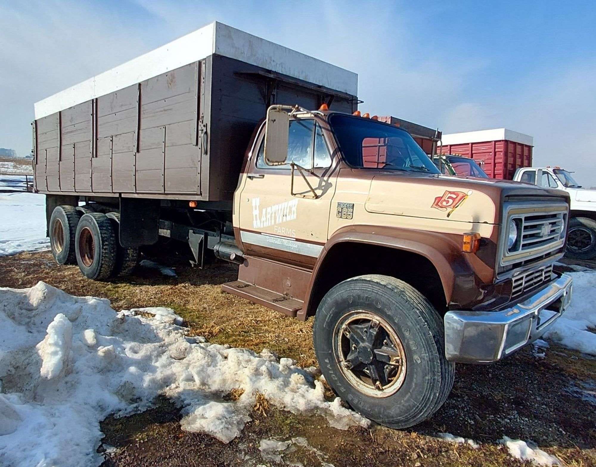 1976 Chevrolet C65 Equipment Image0