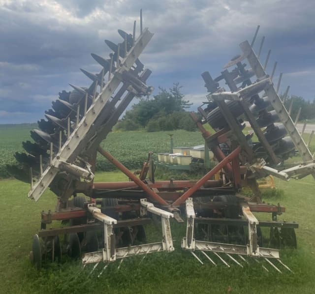 Image of White 271 equipment image 2