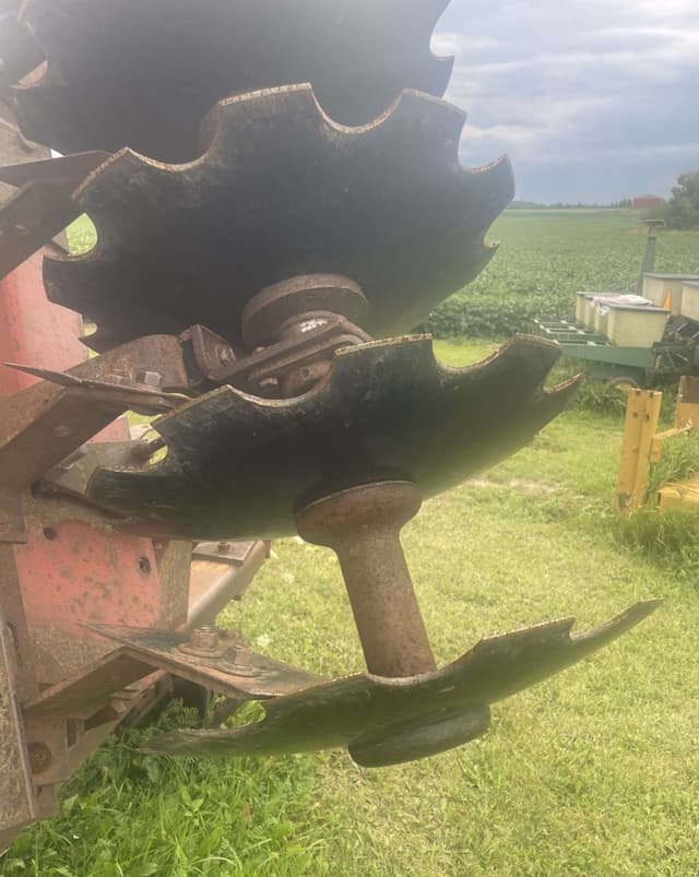 Image of White 271 equipment image 4