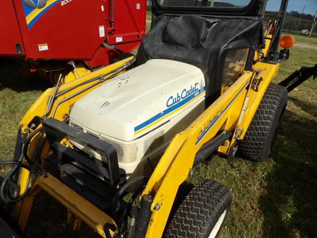 Image of Cub Cadet 7205 equipment image 3