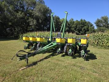 Main image John Deere 7200