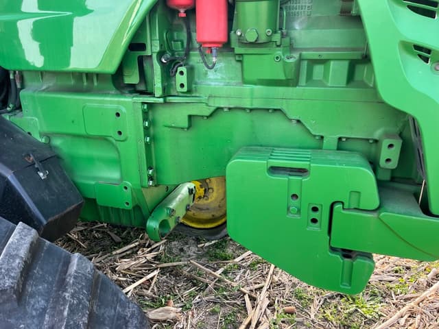 Image of John Deere 8520T equipment image 4