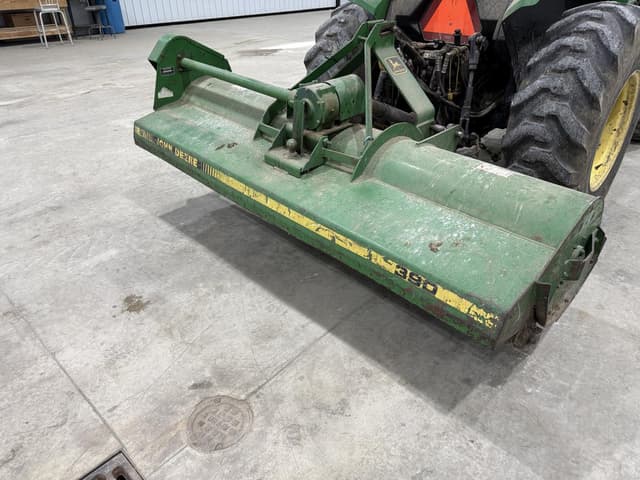 Image of John Deere 390 equipment image 2