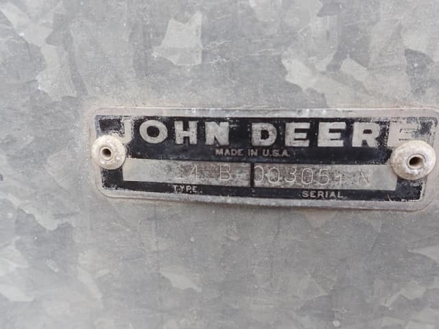 Image of John Deere 147B equipment image 4