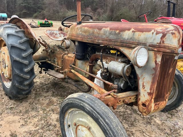 Image of Ford 8N equipment image 3