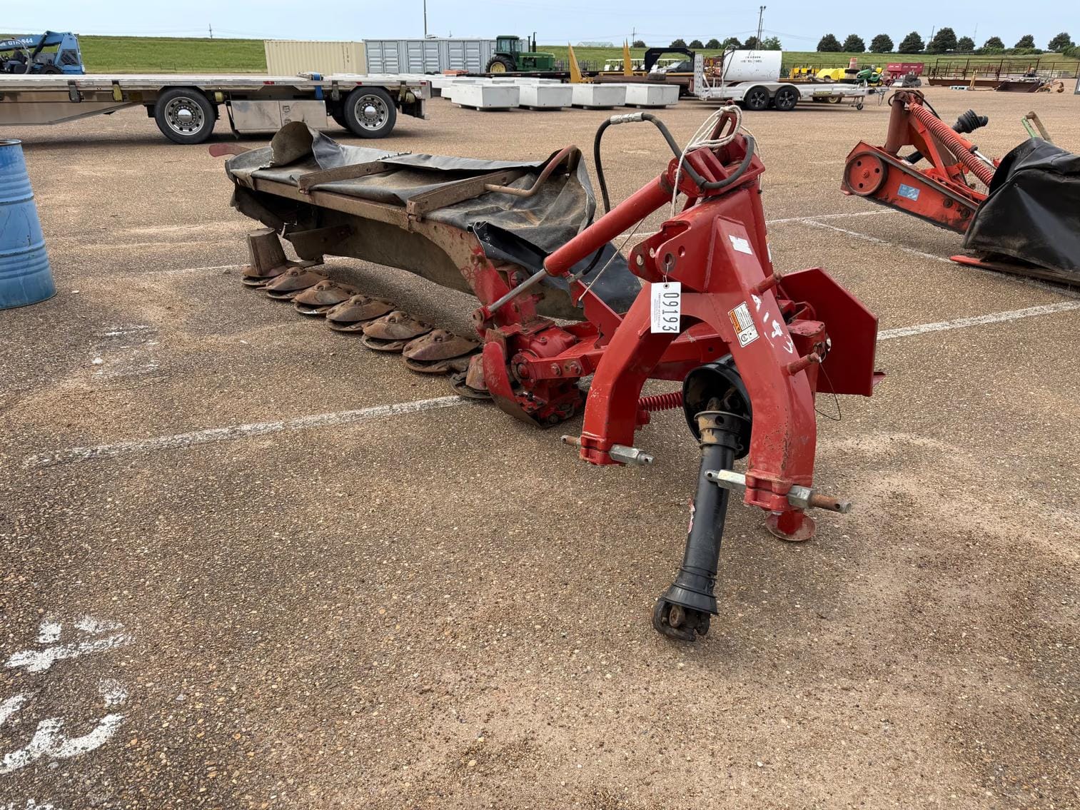 New Holland H6750 Equipment Image0