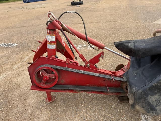 Image of New Holland H6750 equipment image 4