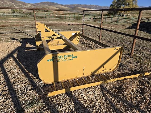 Image of Road Boss Grader equipment image 4