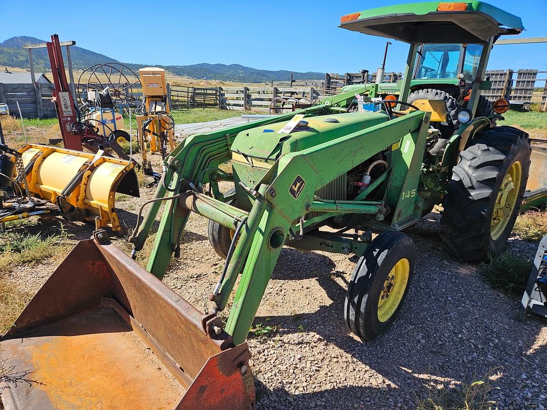 Image of John Deere 2040 Primary image