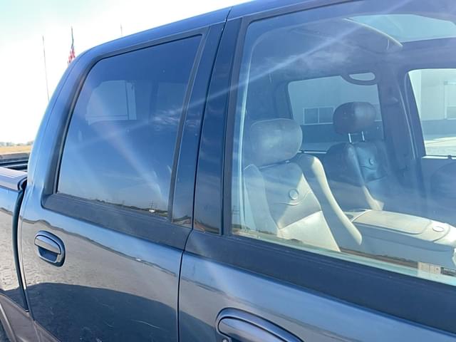 Image of Ford F-150 equipment image 4