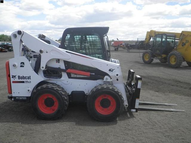 Image of Bobcat S750 equipment image 3