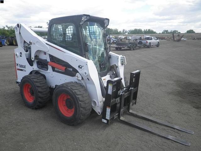 Image of Bobcat S750 equipment image 2
