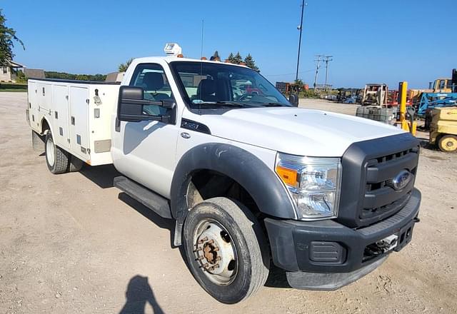 Image of Ford F-450 equipment image 1