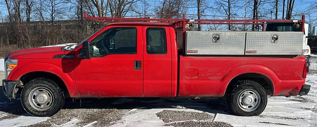 Image of Ford F-250 equipment image 1