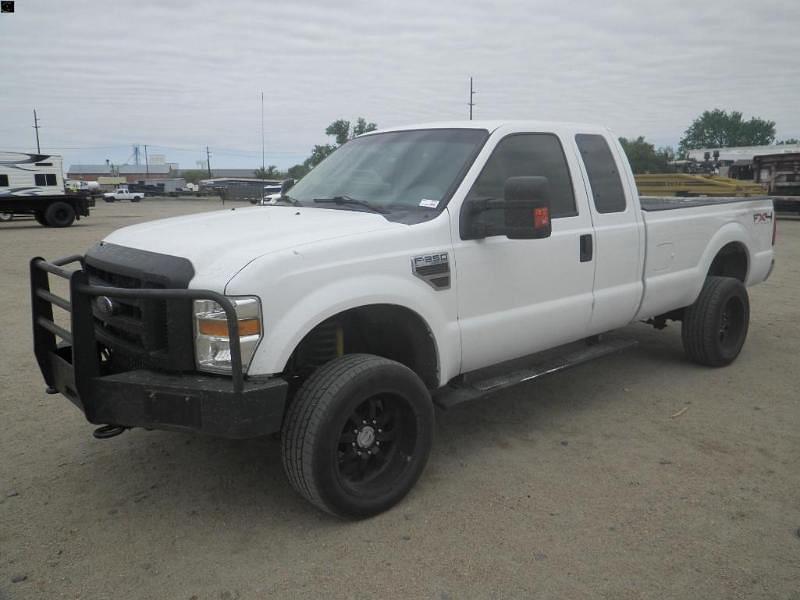 Image of Ford F-350 Primary image