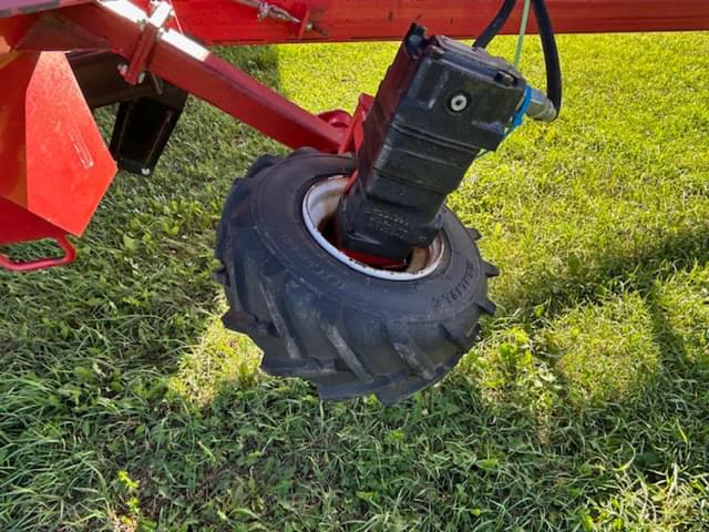 Image of Wheatheart SA1381 equipment image 3