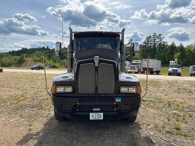 Image of Kenworth T600 equipment image 1
