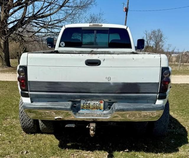 Image of Dodge Ram 3500 equipment image 3