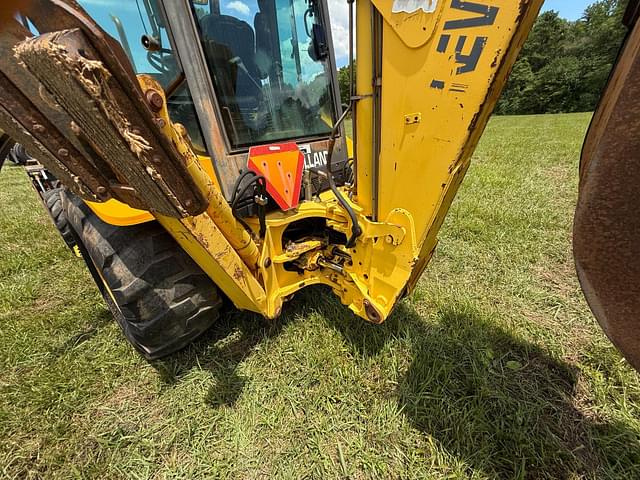 Image of New Holland LB75B equipment image 3