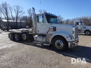 2018 Freightliner Coronado Image