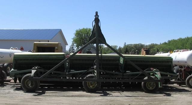 Image of John Deere 9350 equipment image 1