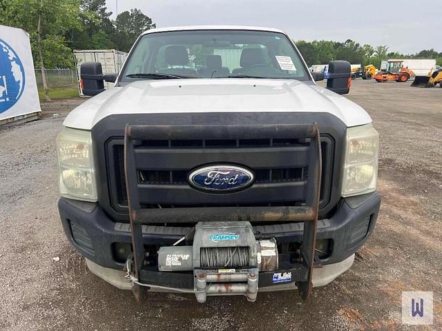 Image of Ford F-250 equipment image 2