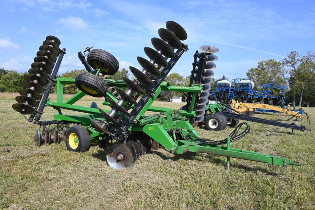 Main image John Deere 630