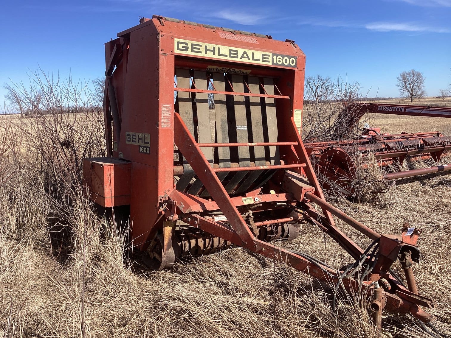 Gehl 1600 Equipment Image0