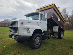 Ford L8000 Image