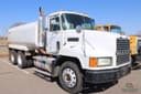 1998 Mack CH613 Image