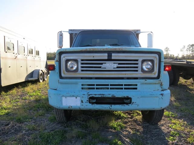 Image of Chevrolet C65 equipment image 1