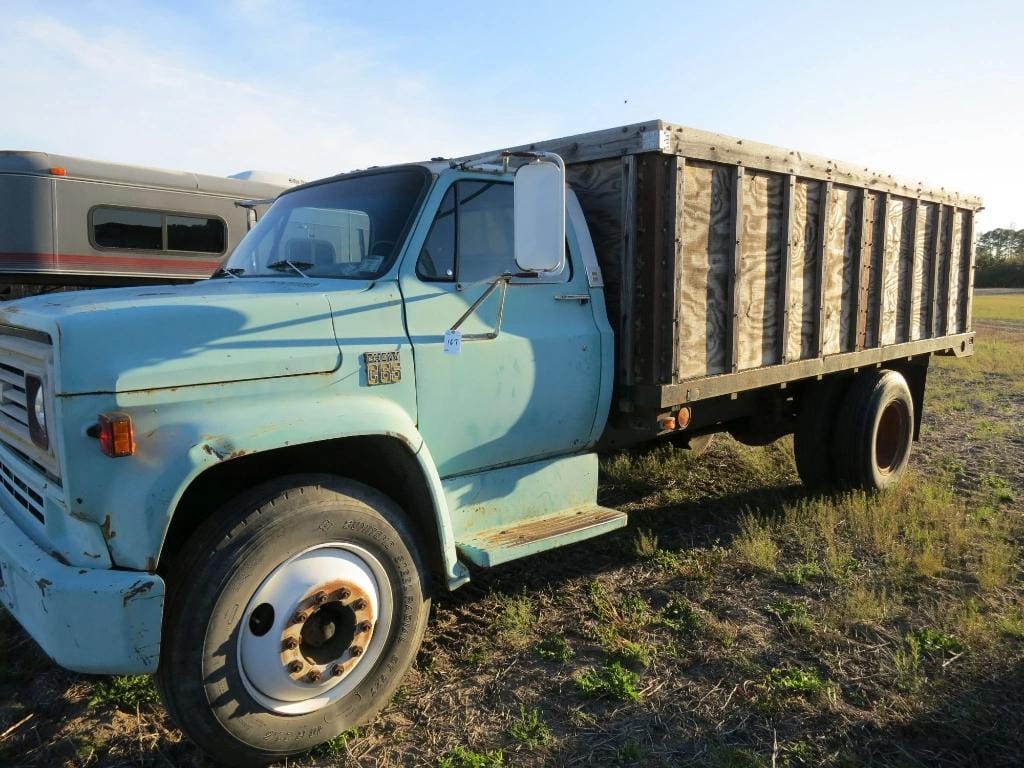 1973 Chevrolet C65 Equipment Image0